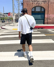 Load image into Gallery viewer, Eptm - Crystal denim shorts black
