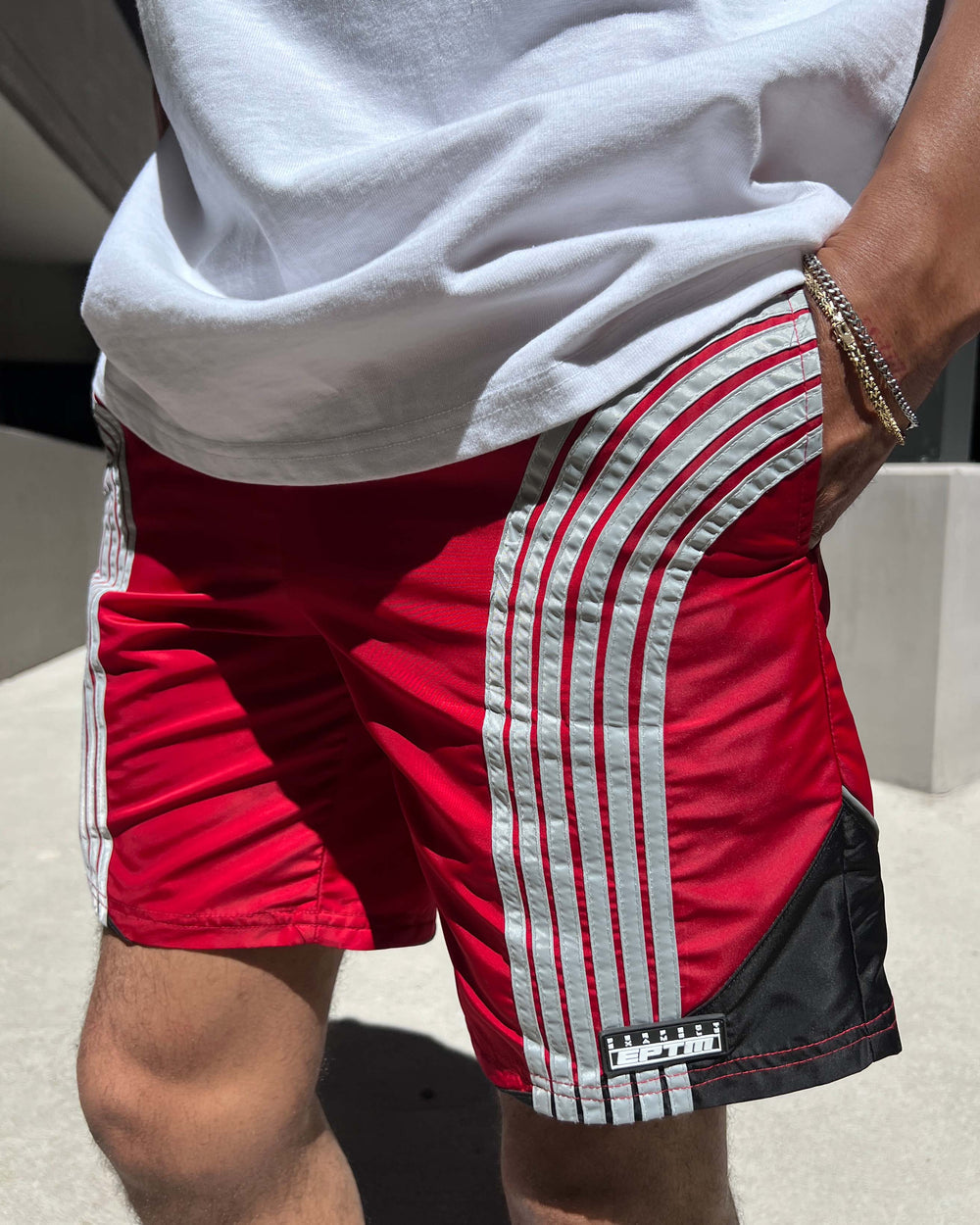 Eptm - 3M curve shorts red