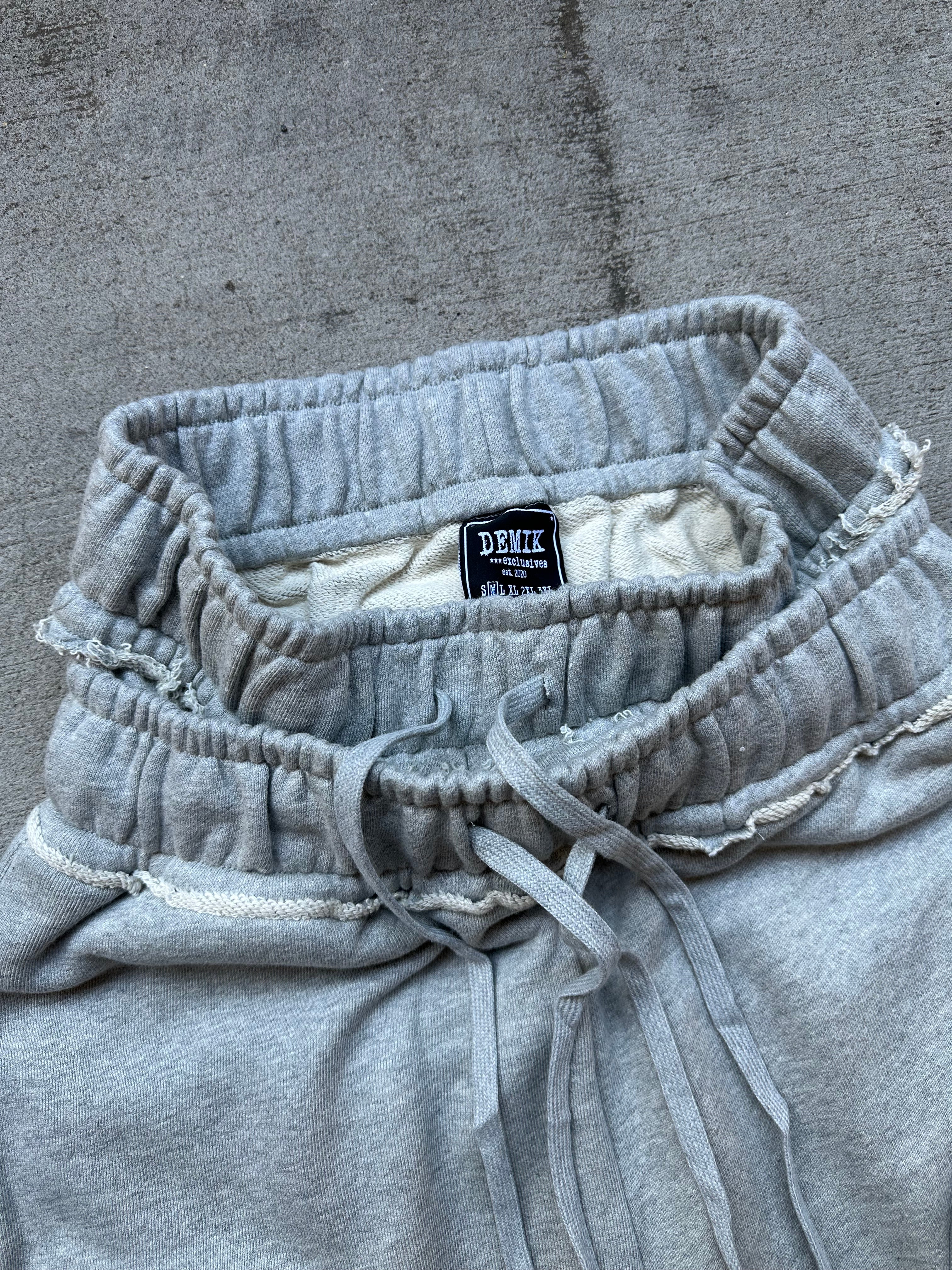 Demik - Grey zip plus shorts