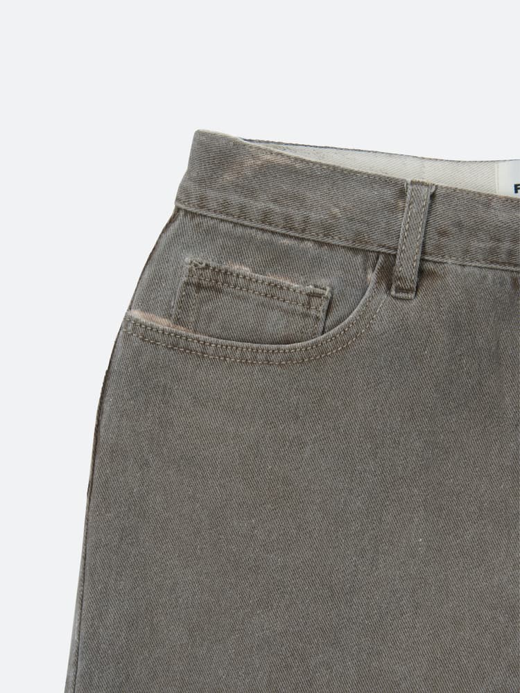 Fragile - Brown-Dyed Baggy Denim