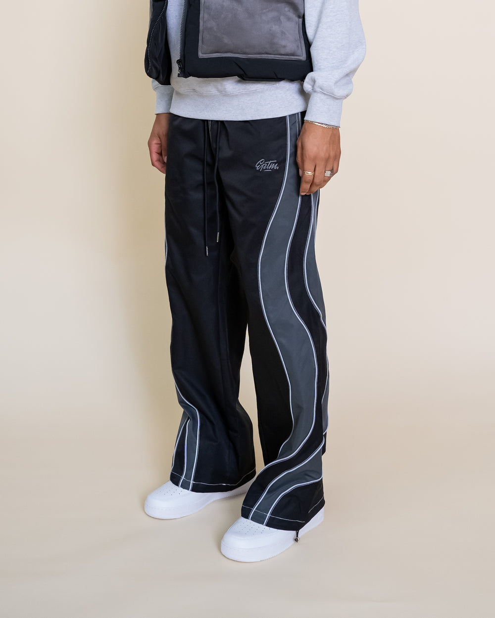 Eptm - Montaña pants black