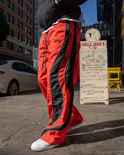 Load image into Gallery viewer, Eptm - Montaña pants red
