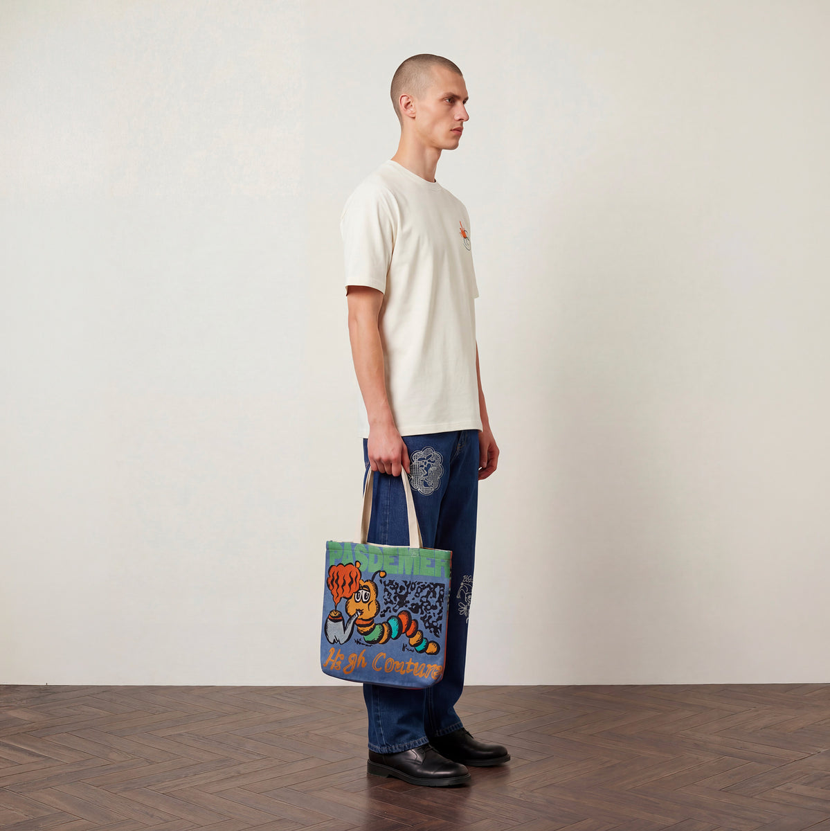Pas De Mer - Caterpillar Jacquard Tote Bag
Multicolor
