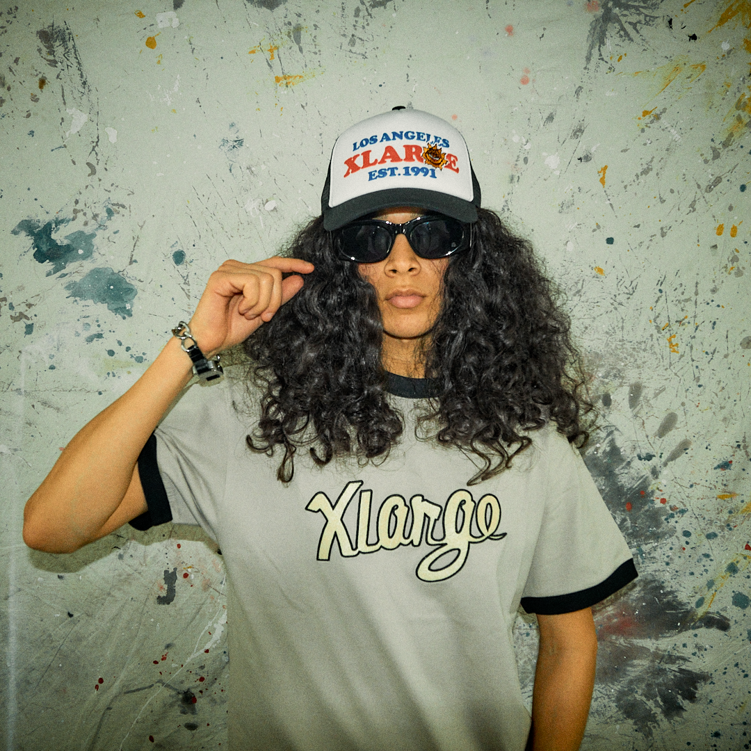 XLARGE ; Retro Script Logo Ringer s/s tee - Beige