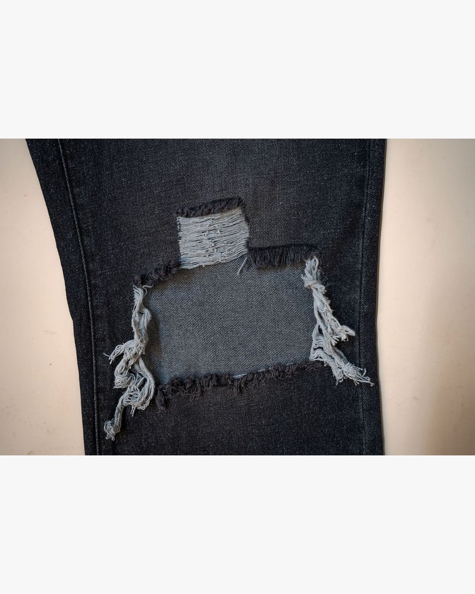Eptm - Baggy distressed black denim