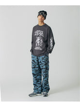 Load image into Gallery viewer, XLARGE - Tiger camo cargo pants blue
