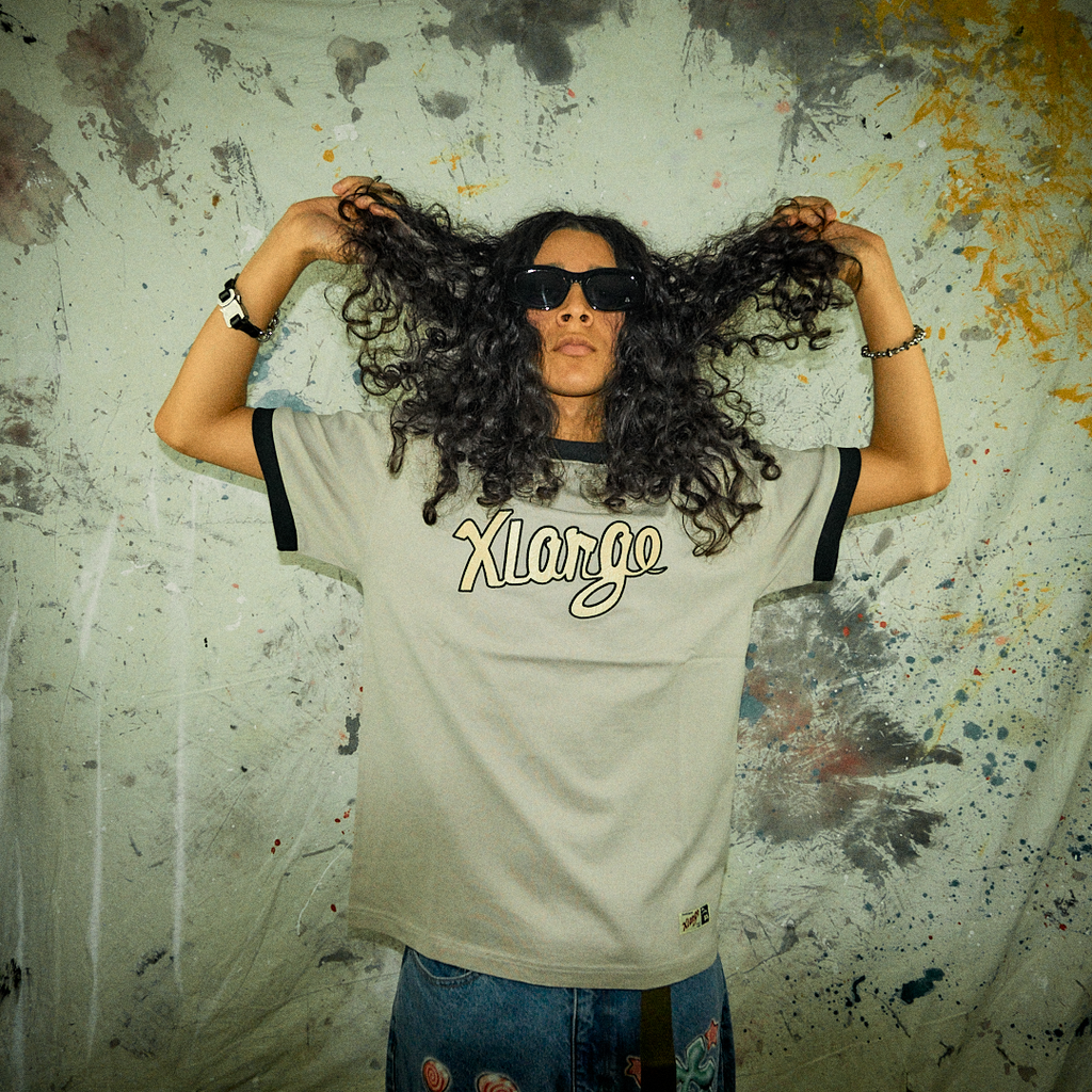 XLARGE ; Retro Script Logo Ringer s/s tee - Beige