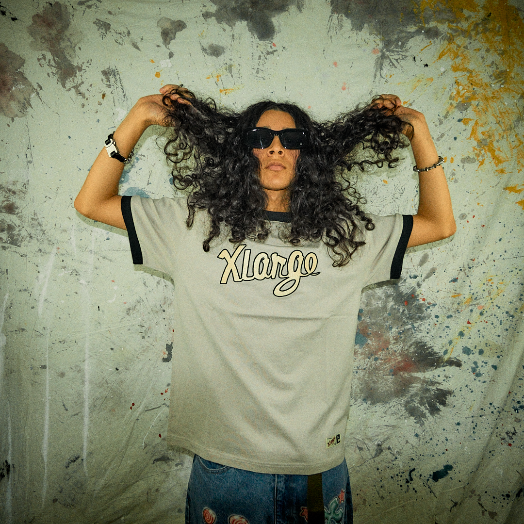 XLARGE ; Retro Script Logo Ringer s/s tee - Beige