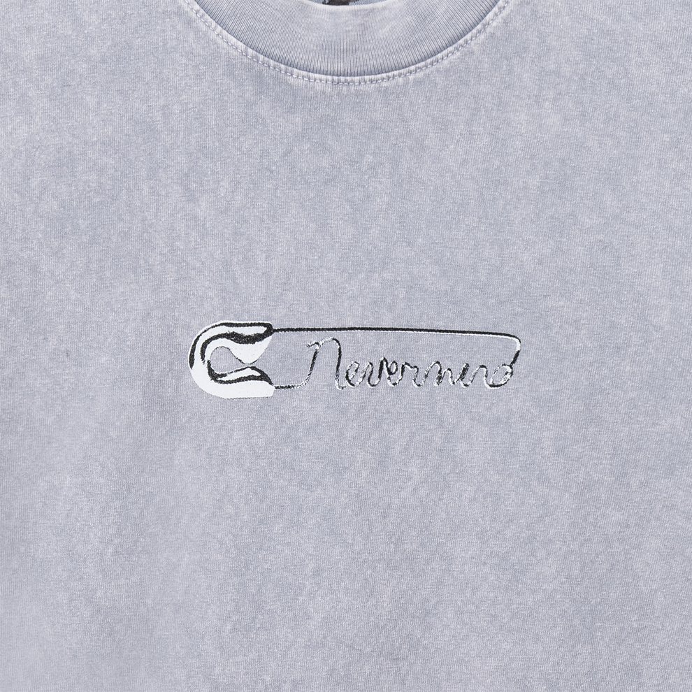 Nevermind Earth - Safety Pin tshirt , limestone