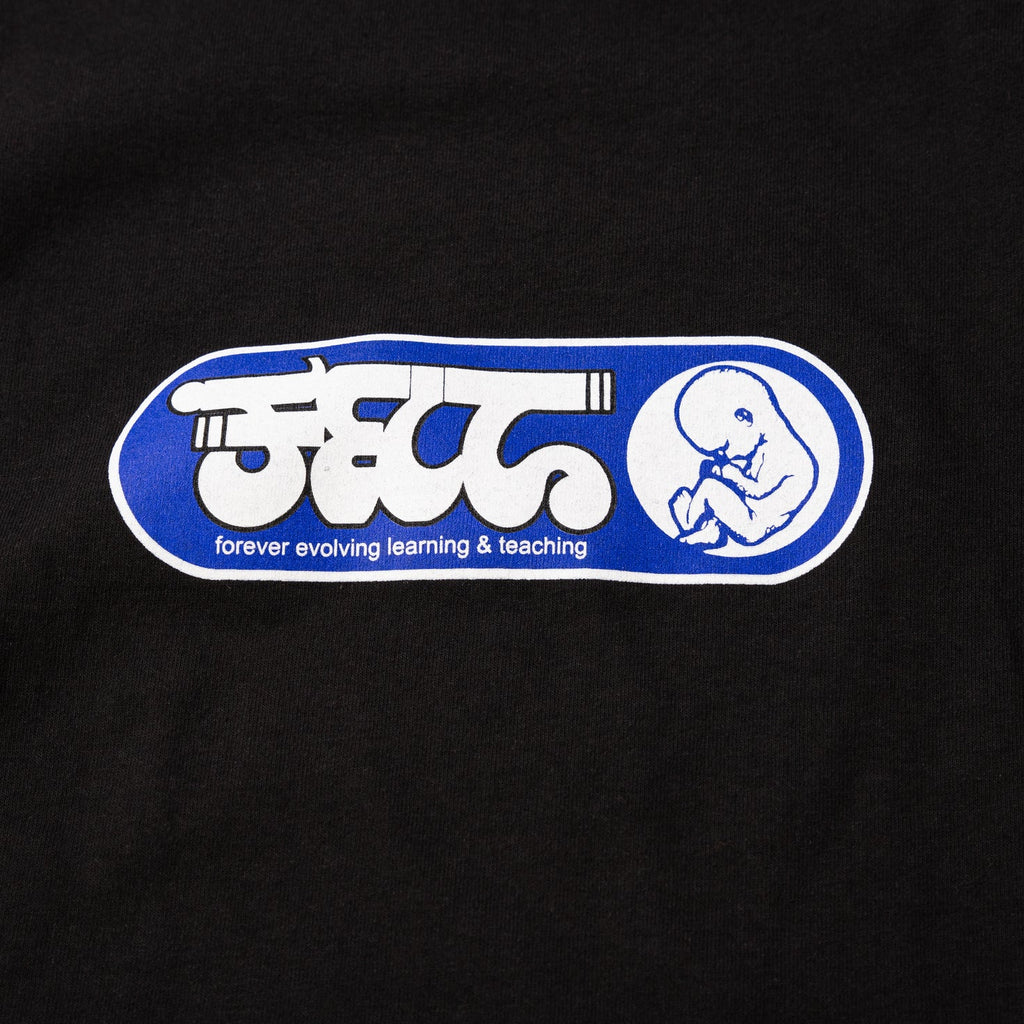Felt ; Growth Tee
Black