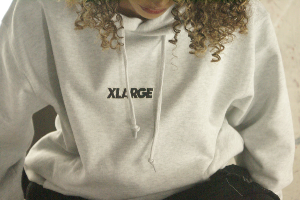 XLARGE ; Standard logo hooded sweatshirt- ash grey