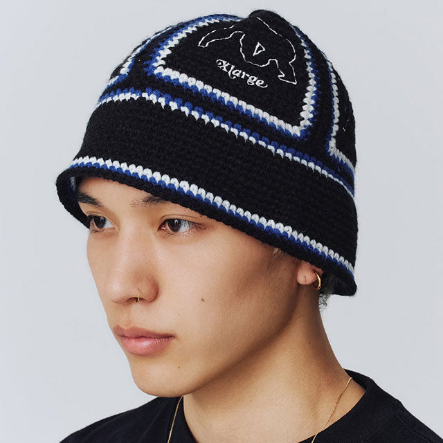 Xlarge - Crochet bell hat black