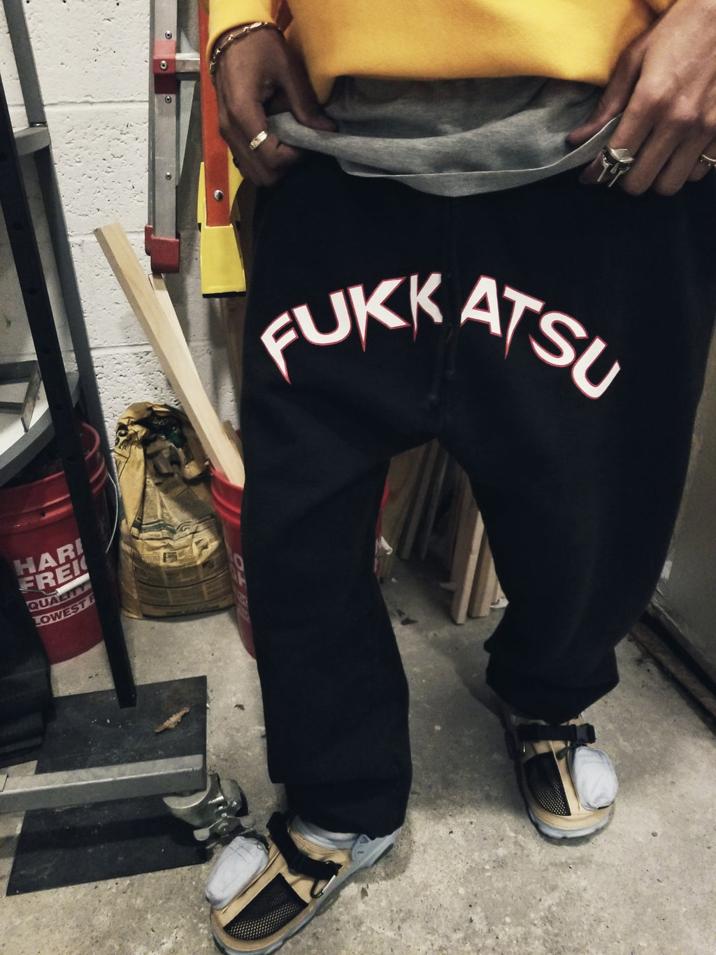Fukkatsu ; The wilkins fleece sweats , faded blk