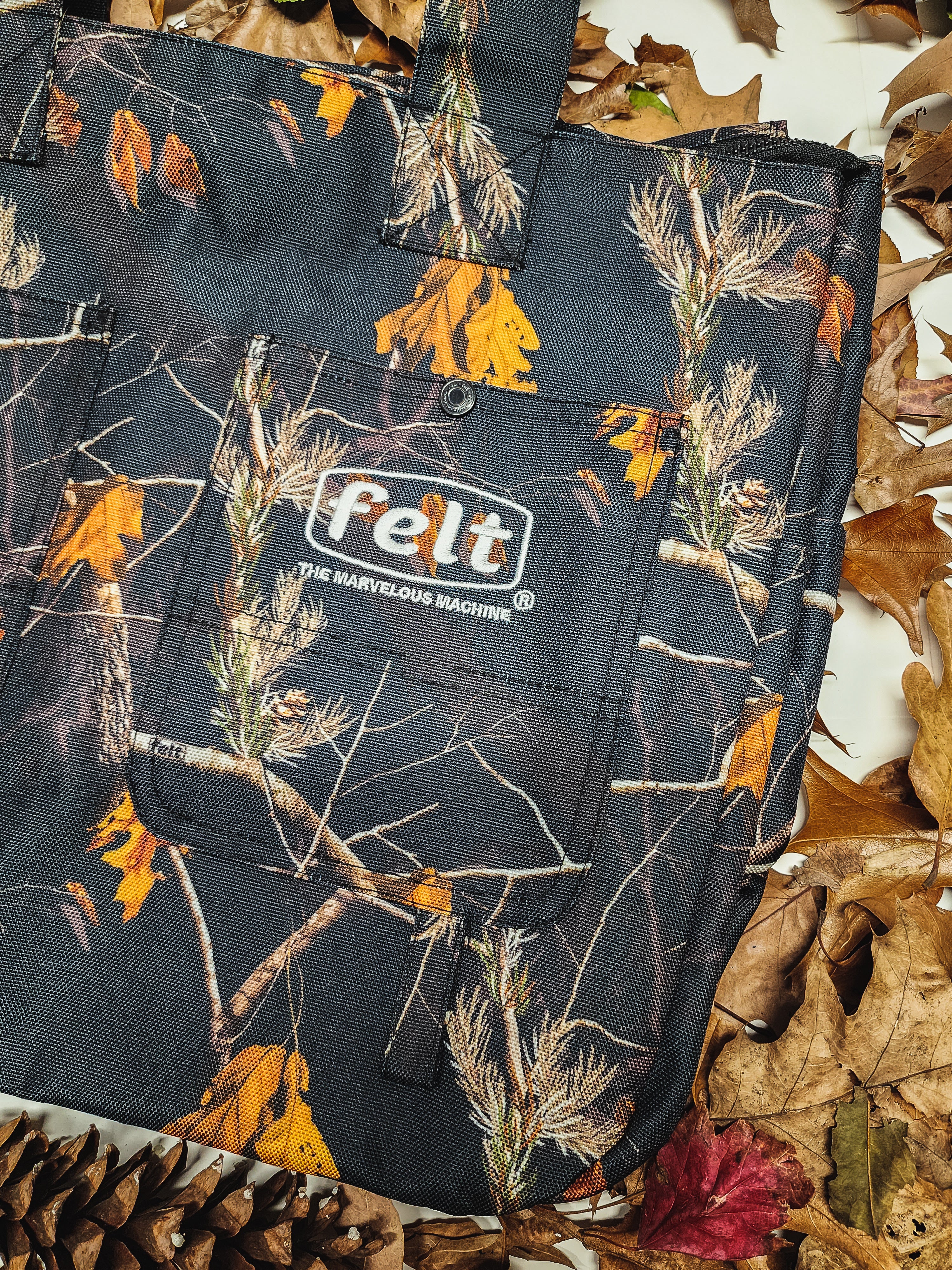 Felt ; Painters utility bag , black woodland camo