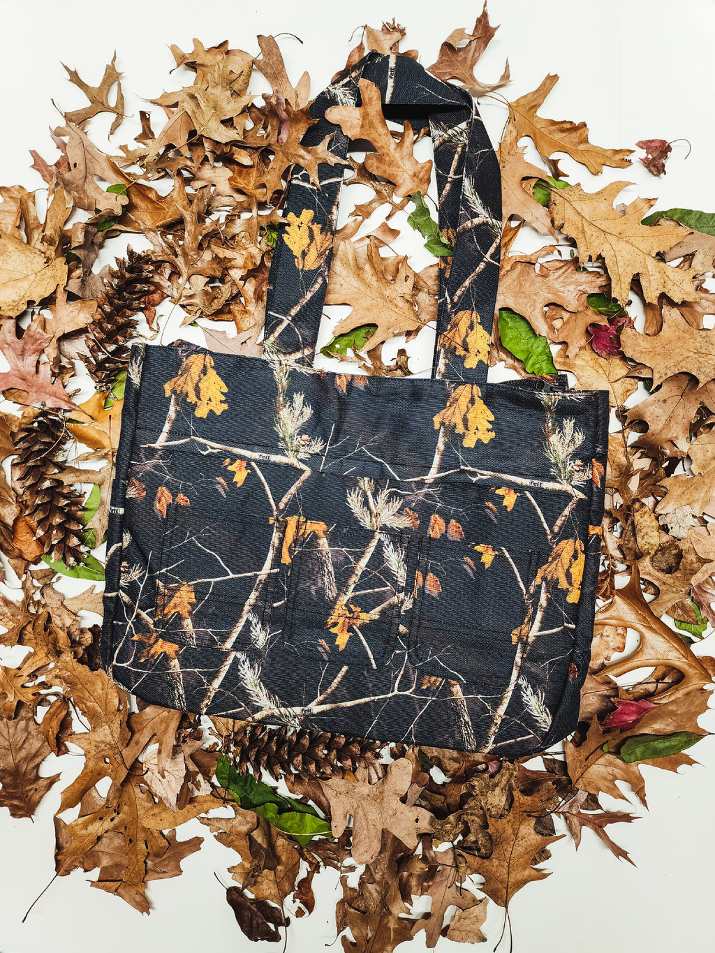 Felt ; Painters utility bag , black woodland camo