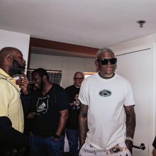 Load image into Gallery viewer, Rip n Repair ; best friends tshirt , wht,grn
