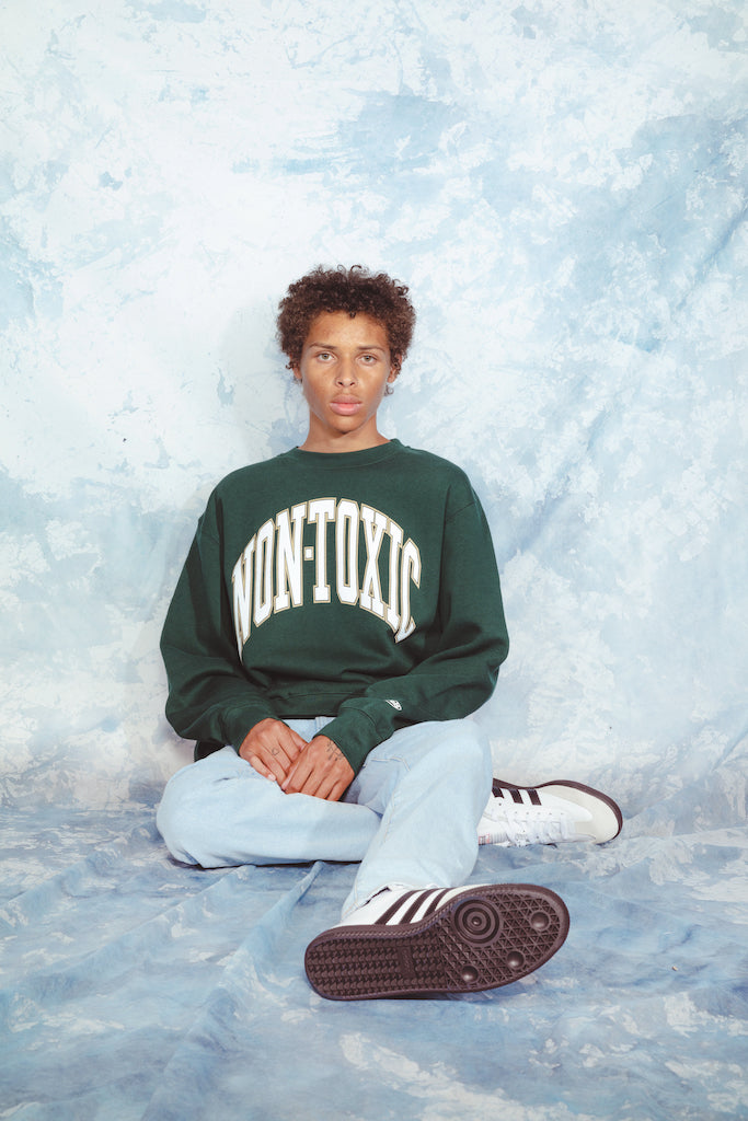 Petals and Peacocks ; Non-Toxic crew sport green