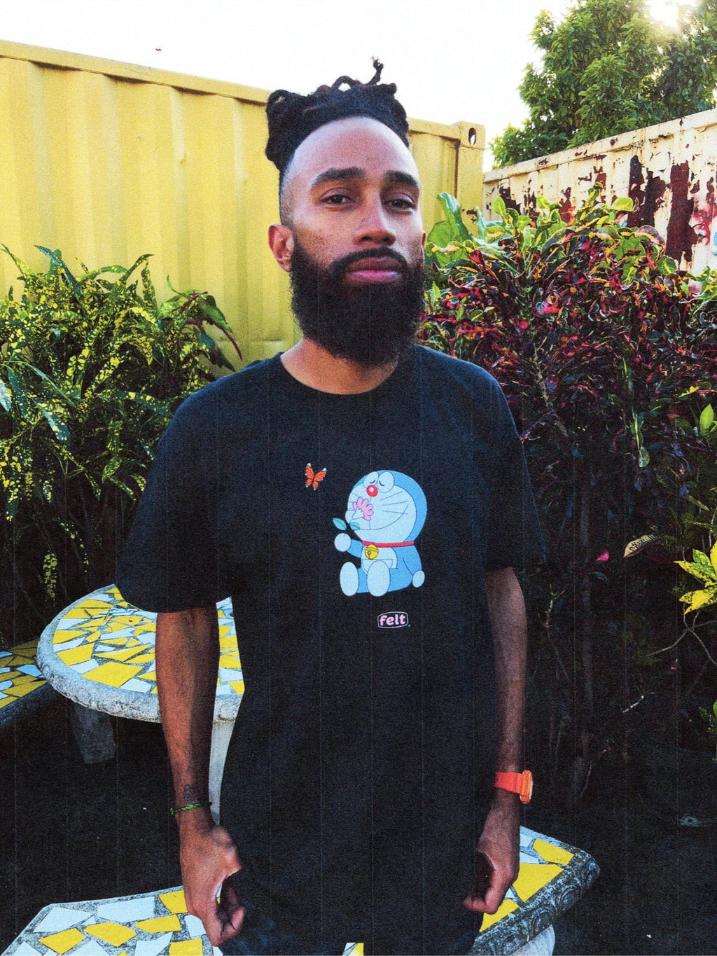 Felt x Doraemon ; Flower tee , blk