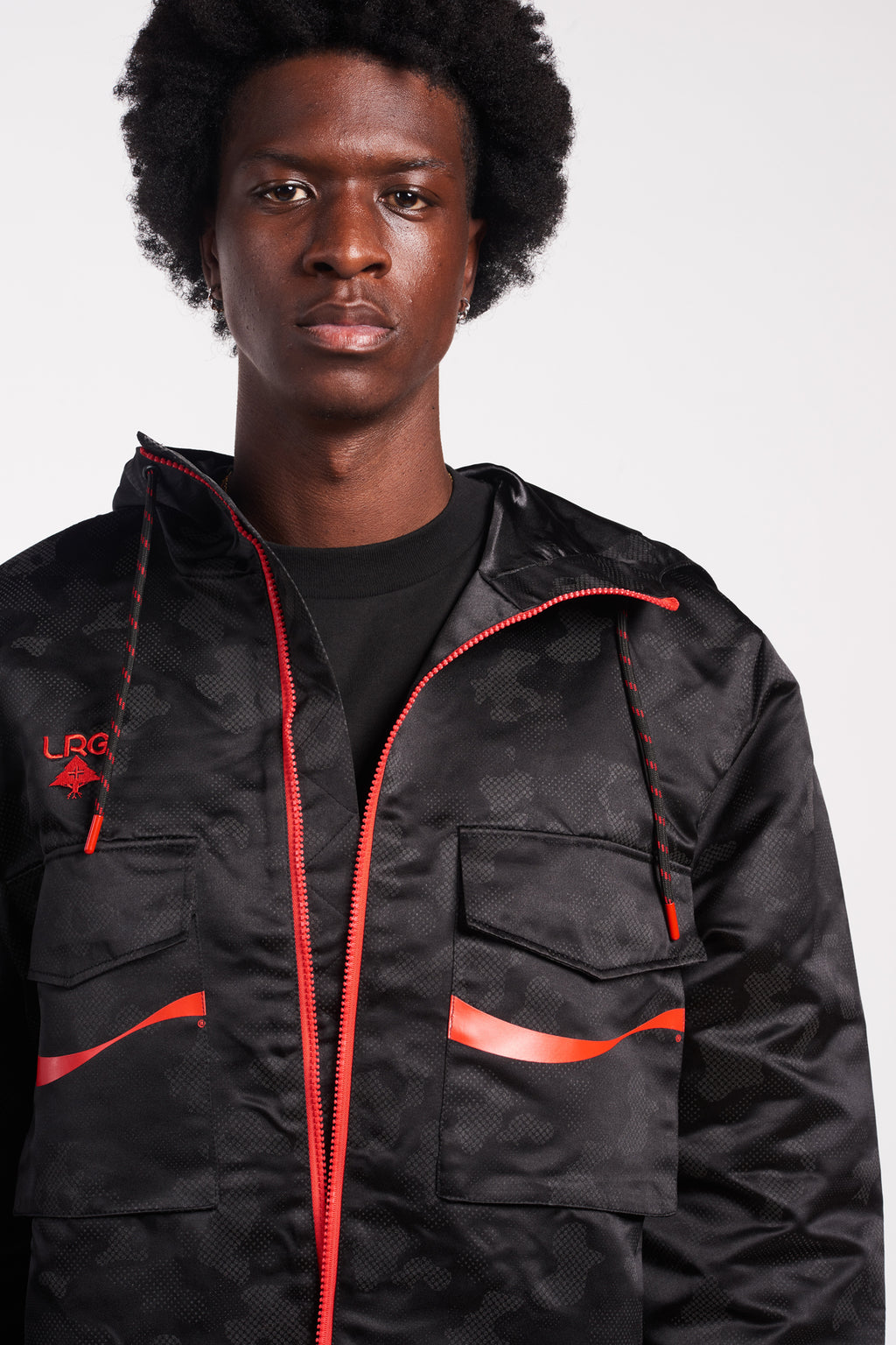 Lrg ; Coca-cola panda windbreaker jacket