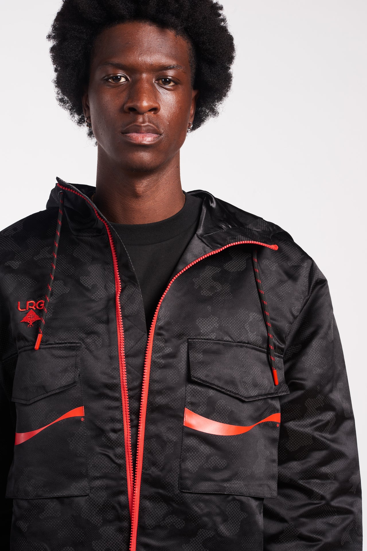 Lrg ; Coca-cola panda windbreaker jacket