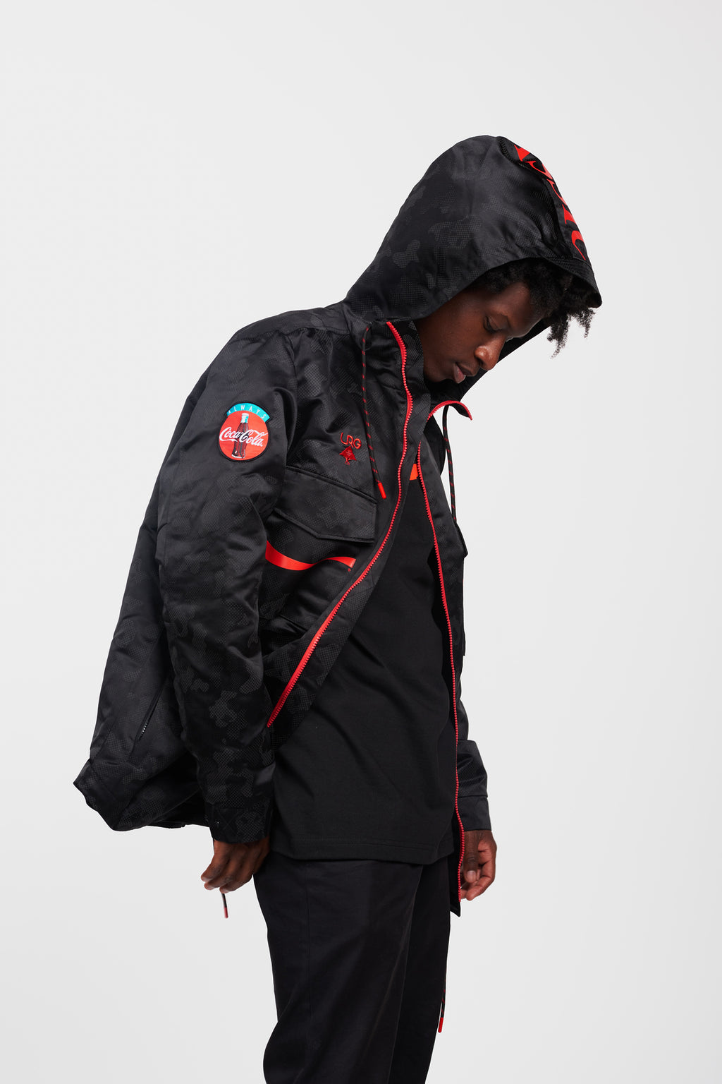 Lrg ; Coca-cola panda windbreaker jacket